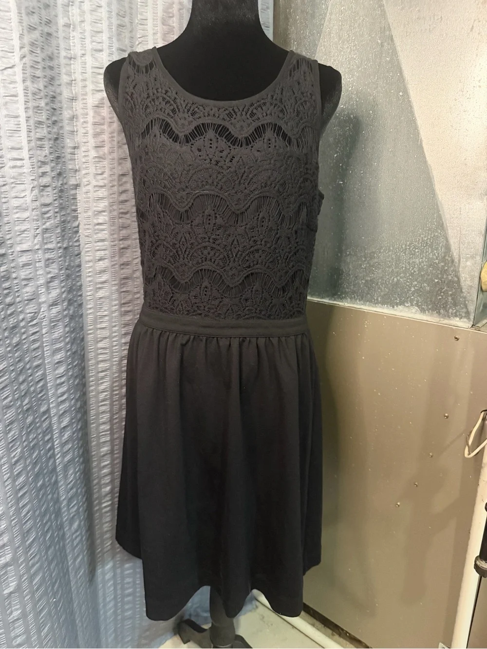 Lilly Pulitzer Black Lace-Front Sleeveless Dress